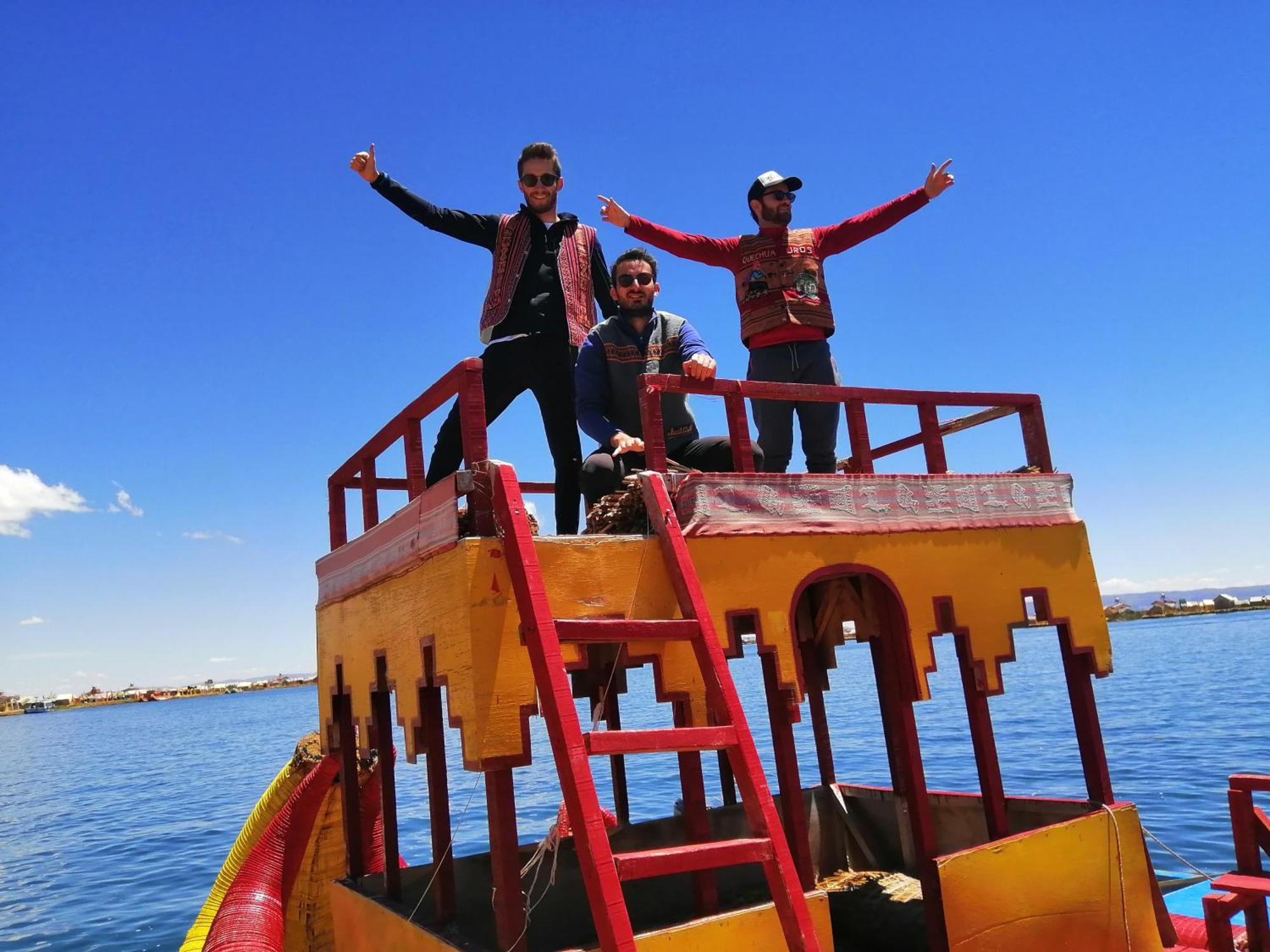Uros Lodge Lover Titiqaqa بونو المظهر الخارجي الصورة